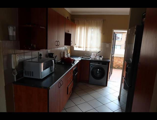2 BEDROOM APARTMENT FOR SALE IN VORNA VALLEY
